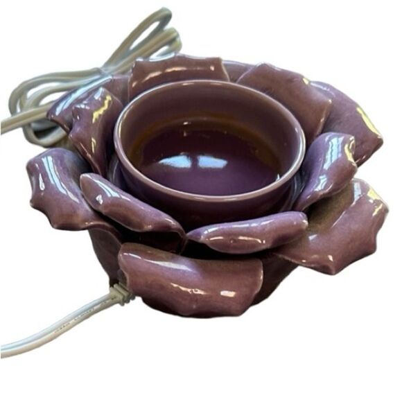 Sentsy Purple Flower Warmer